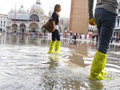 shoe cover for high water