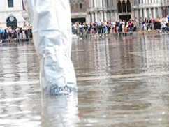 boots to prevent the walkways in Venice